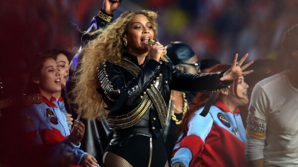 Followers React to Epic Beyonce NFL Christmas Day Halftime Present