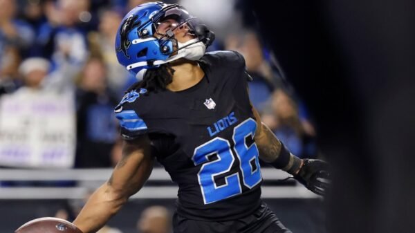 Jahmyr Gibbs shines for Lions as Detroit throttles Minnesota, plus massive video games from Bo Nix and Mike Evans