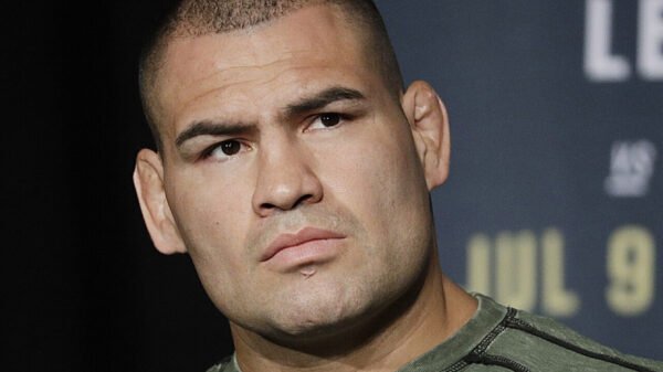 Former UFC heavyweight champ explains why Tom Aspinall will not beat Jon Jones