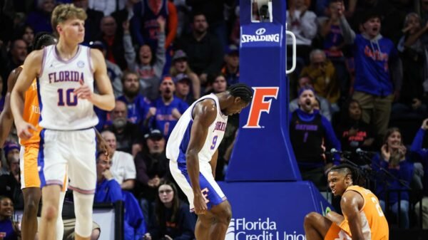 Chaz Lanier, No. 1 Tennessee Trolled By CBB Followers for Blowout Loss vs. No. 8 Florida