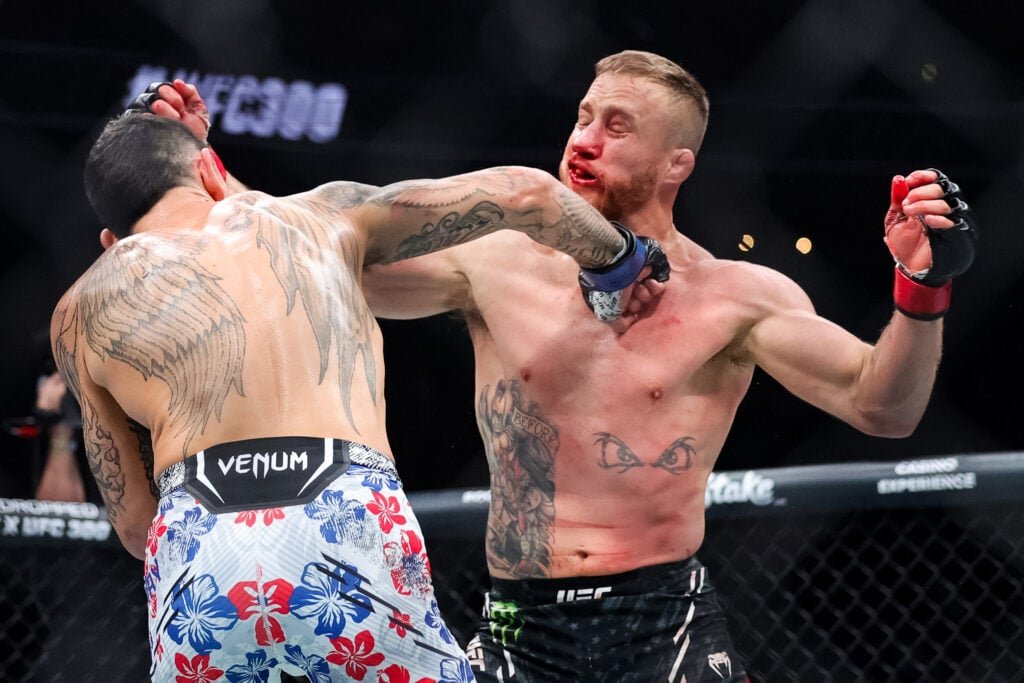 Max Holloway scored ‘KO of the Century’ that left Justin Gaethje loud night breathing on the canvas and shocked the world at UFC 300