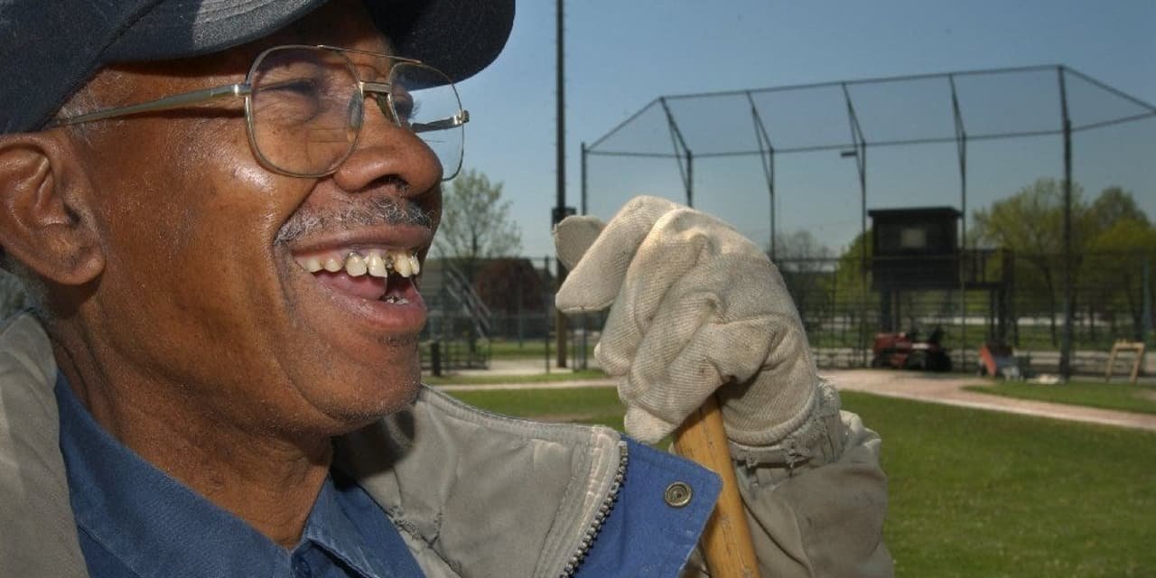 James Beckum, Who Taught Hundreds of Children Baseball and Self-discipline, Dies at 95