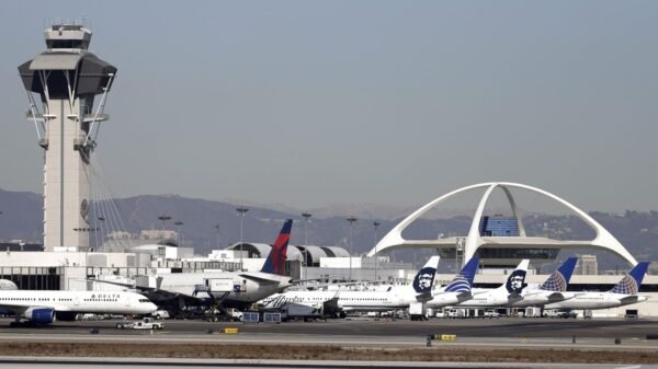 Jet carrying Gonzaga males’s basketball group almost collides with flight taking off at LAX