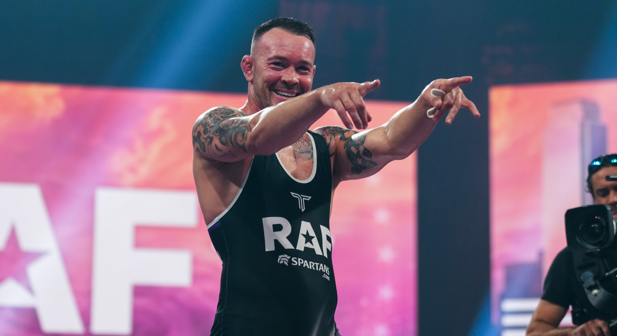 Colby Covington struggles to 5-4 win over Chris Weidman in first match since UFC retirement at RAF09