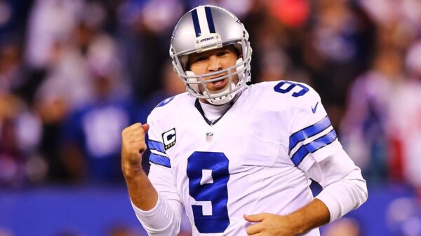 Former rival calls Tony Romo greatest quarterback he and teammates ever faced