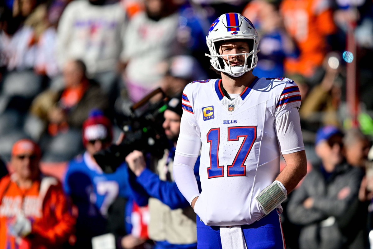 Rare Josh Allen Card Shatters Record as Arizona Grandmother of Three Cashes in Jaw-Dropping $1.35M