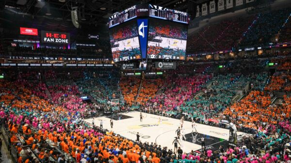 ‘Mickey Mouse Organization’ — NBA World Reacts As Spurs Restrict Knicks Fans From Buying Tickets to Game 5