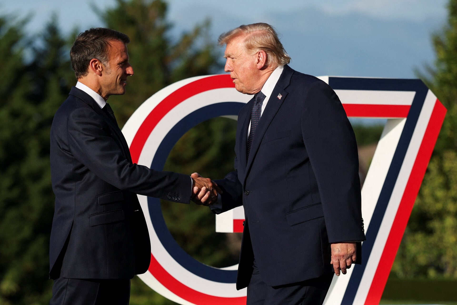 Donald Trump congratulates French President Emmanuel Macron on Ciryl Gane’s stunning White House KO
