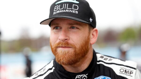 Chris Buescher signs multi-year contract extension with RFK Racing