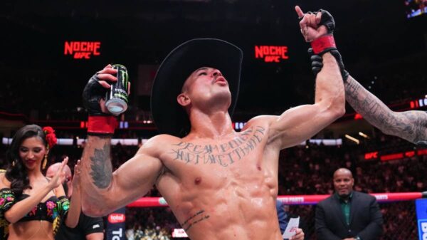 Diego Lopes kicks off UFC Freedom 250 with brutal KO