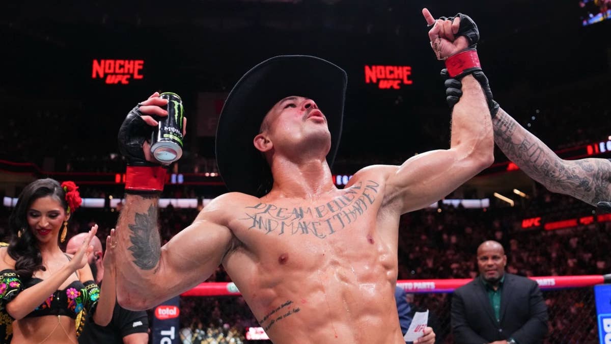 Diego Lopes kicks off UFC Freedom 250 with brutal KO
