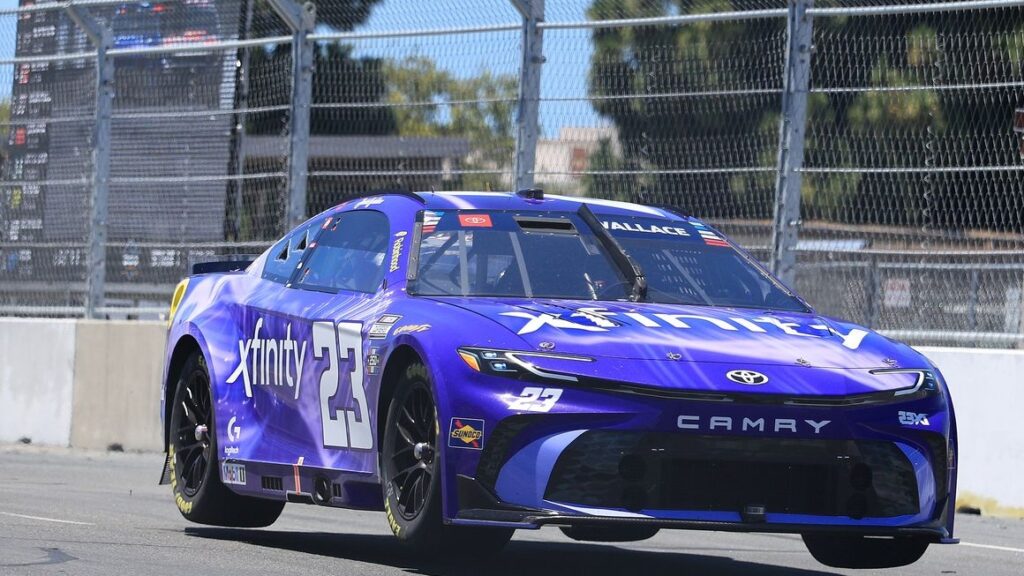 Two Bubba Wallace crew members suspended after NASCAR San Diego loose wheel