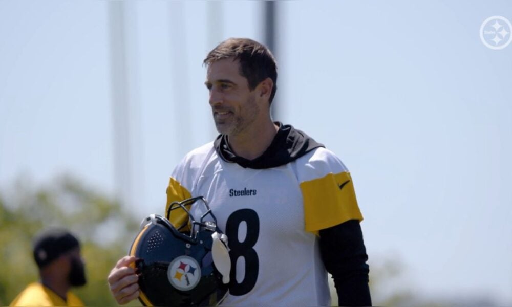 Analyst Ranks Aaron Rodgers 31st Of All NFL Quarterbacks