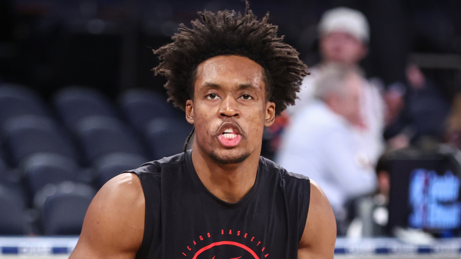 Lakers nearly complete roster with addition of three more players