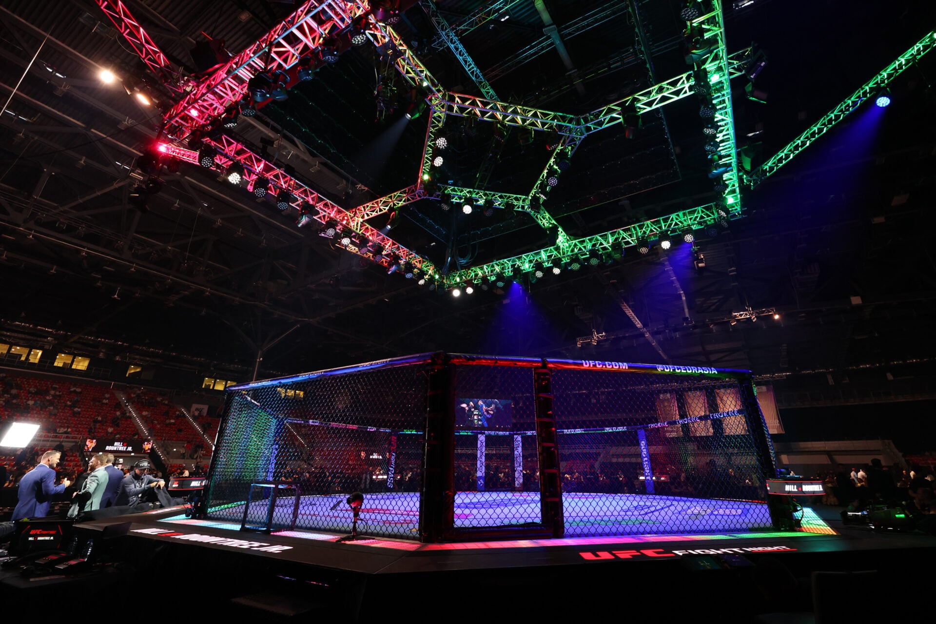 UFC 329 fight saved as late replacement opponent steps in on 6 days’ notice
