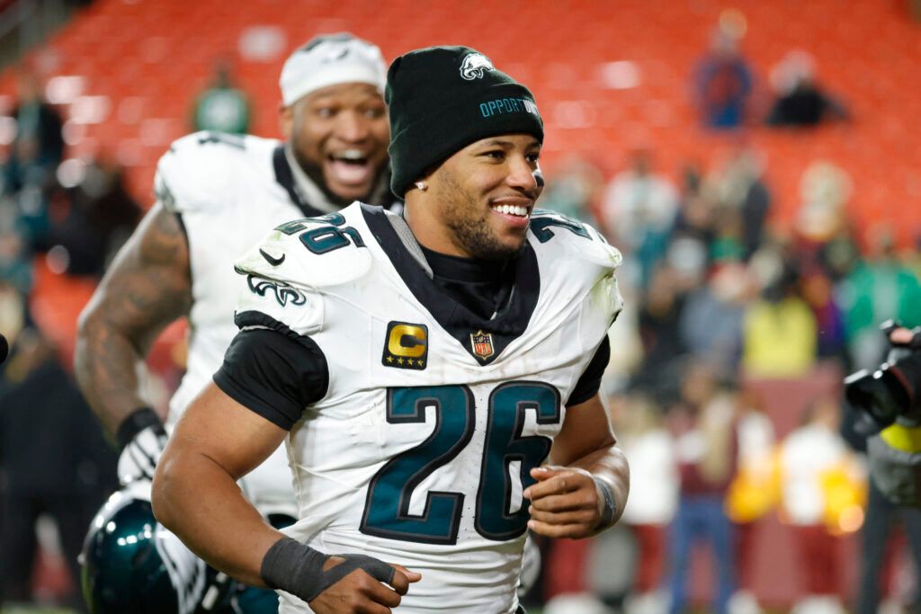 NFL Coordinator Raises 1 Alarming Issue About Saquon Barkley After Eagles RB’s Disappointing 2025 Campaign