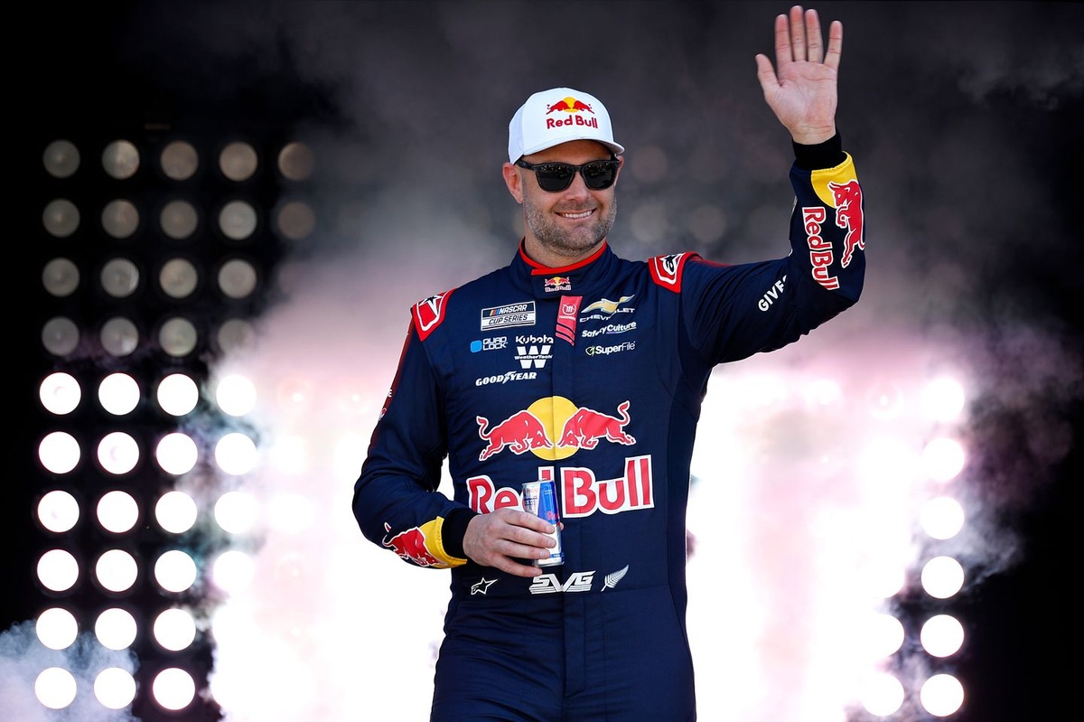 Shane van Gisbergen joins Spire for Charlotte NASCAR Truck race
