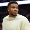 Giannis Antetokounmpo makes telling LeBron James comments during stream