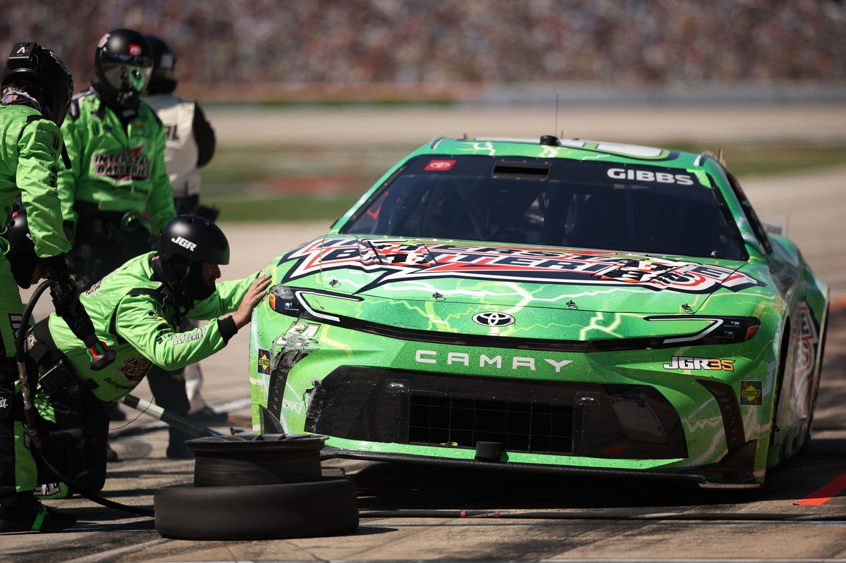 NASCAR penalizes Ryan Preece for Texas incident with Ty Gibbs