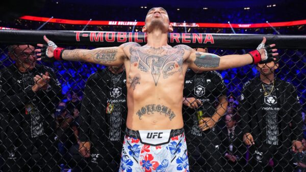 Max Holloway claims he will make highest UFC payday against Conor McGregor despite end of PPV