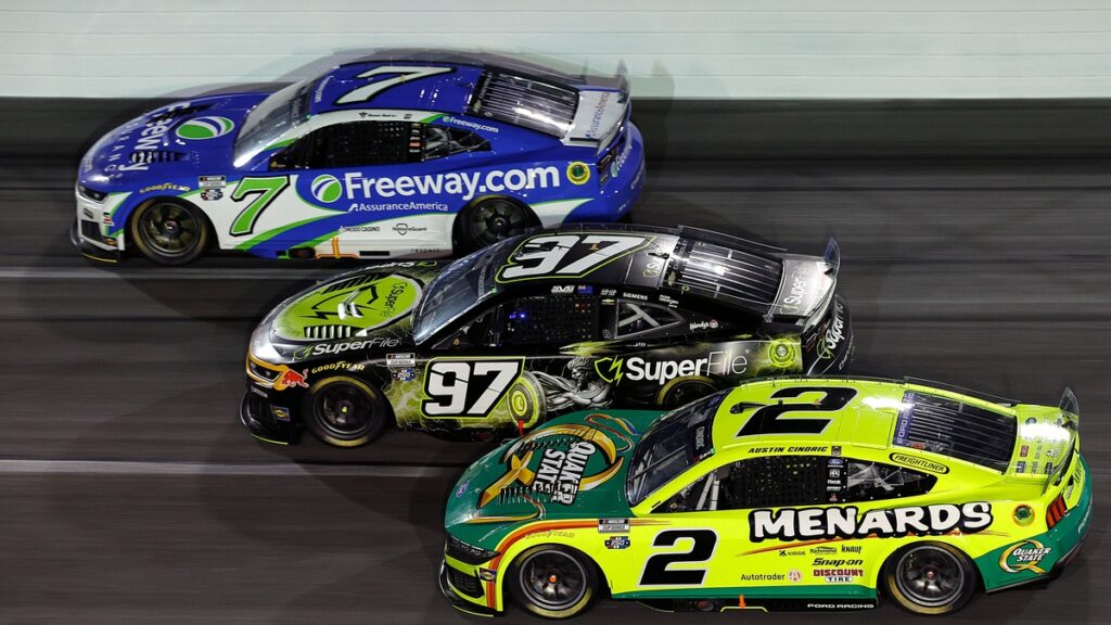 Shane van Gisbergen says “nothing” in his career prepared him for NASCAR at Atlanta