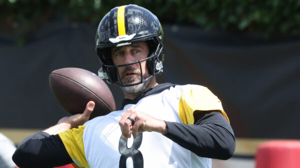 Former NFL quarterback gives Steelers’ Aaron Rodgers advice for final season
