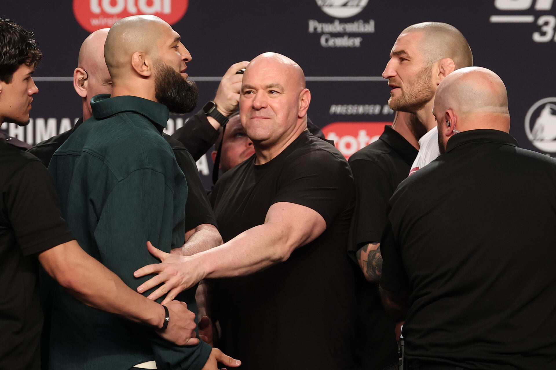 Khamzat Chimaev request snubbed as different rematch said to be ‘100%’ next for Sean Strickland