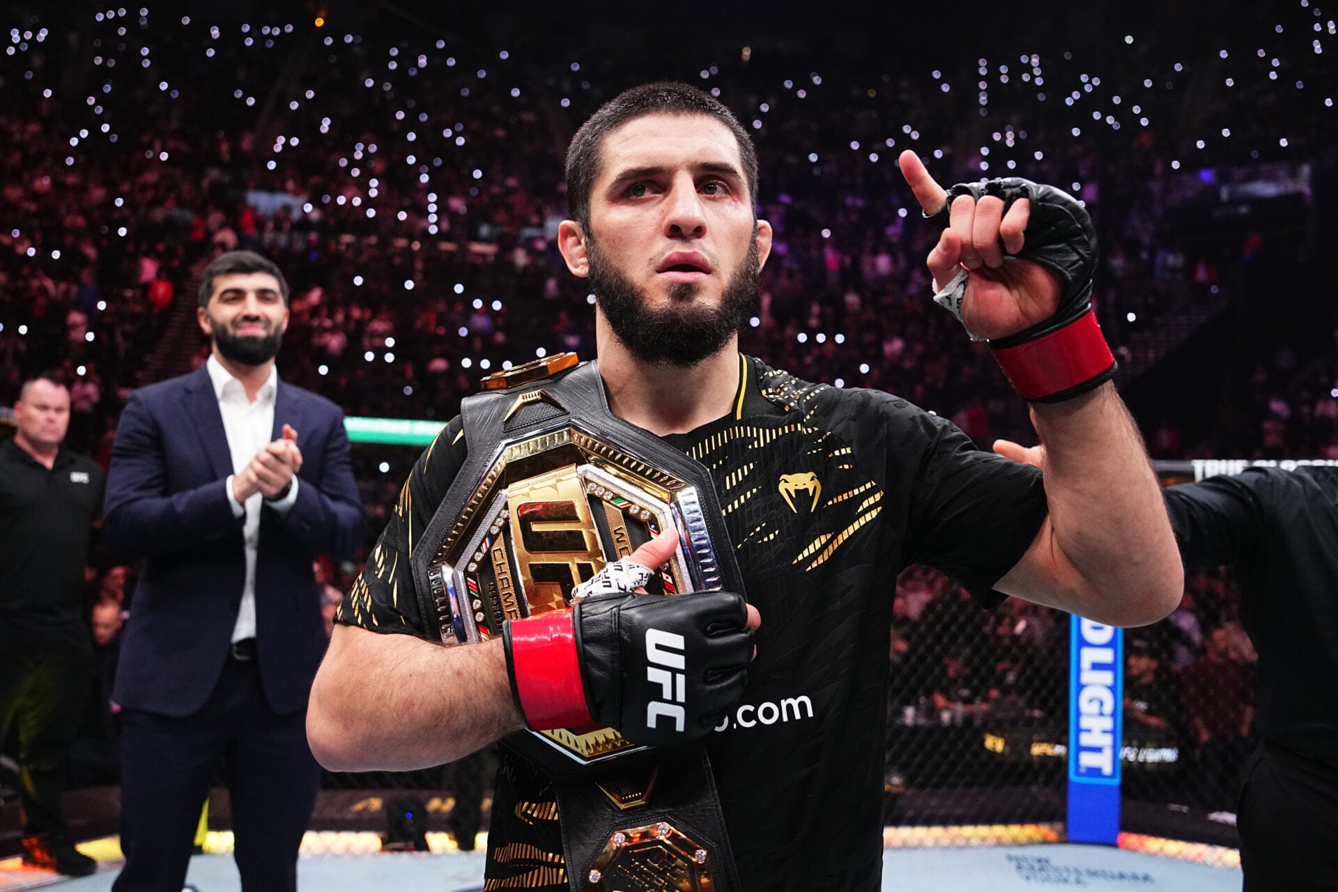 Islam Makhachev adds fan favorite UFC welterweight to his camp to copy Ian Machado Garry in sparring