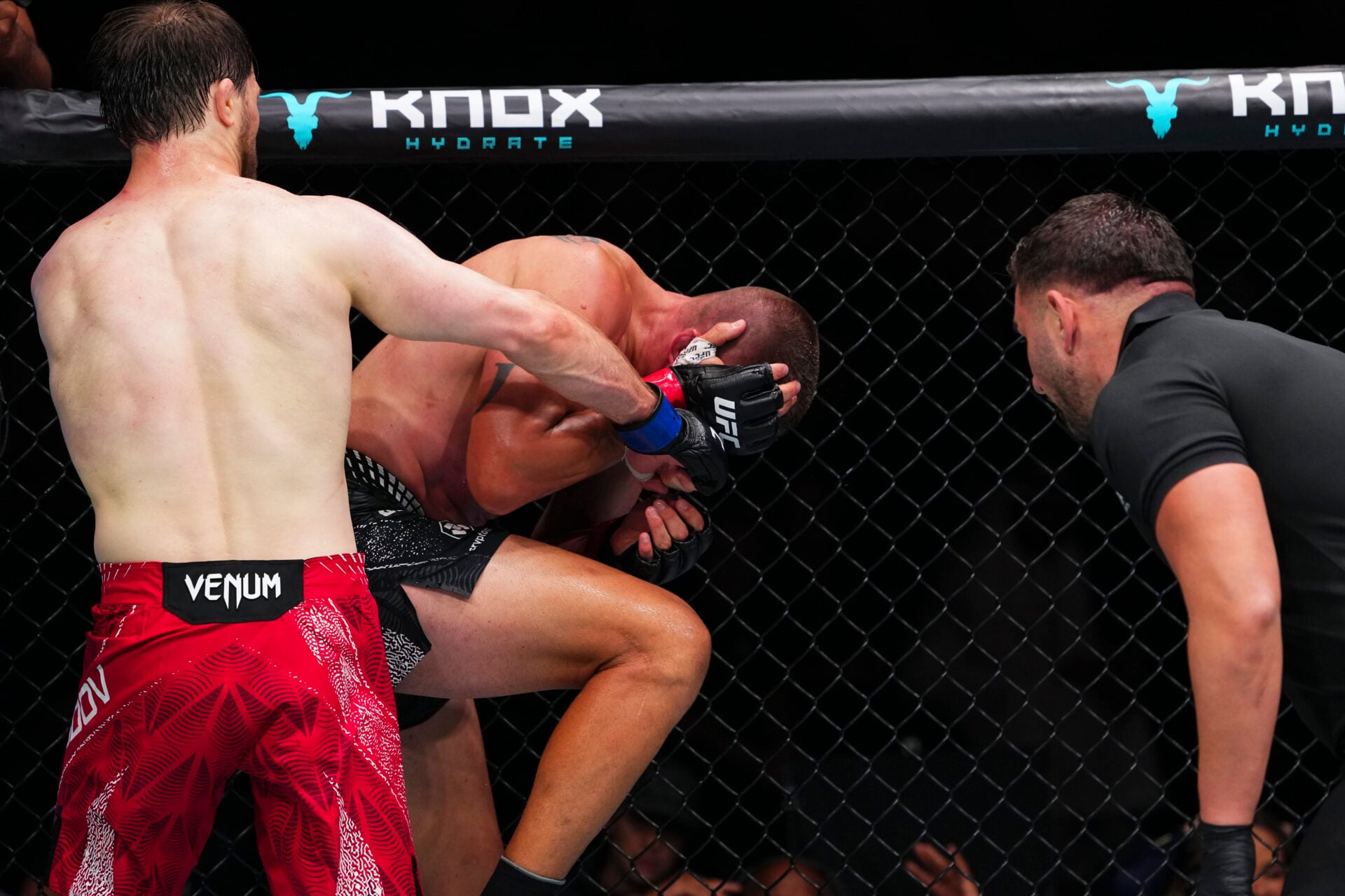 UFC Abu Dhabi loser reveals brutal injury in first statement after being finished by 10-0 prospect