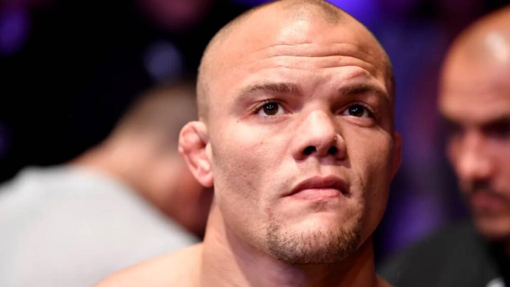 Anthony Smith allegedly threatened to murder wife in altercation that led to arrest