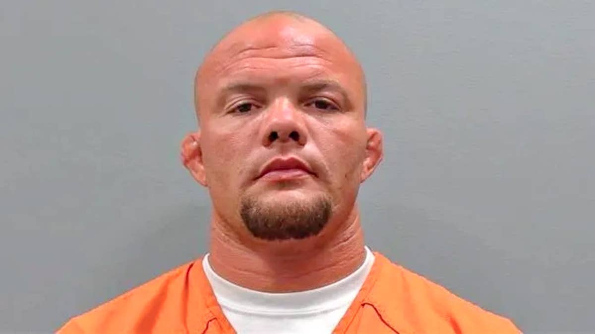 Anthony Smith’s manager releases statement, including comment from Smith’s wife
