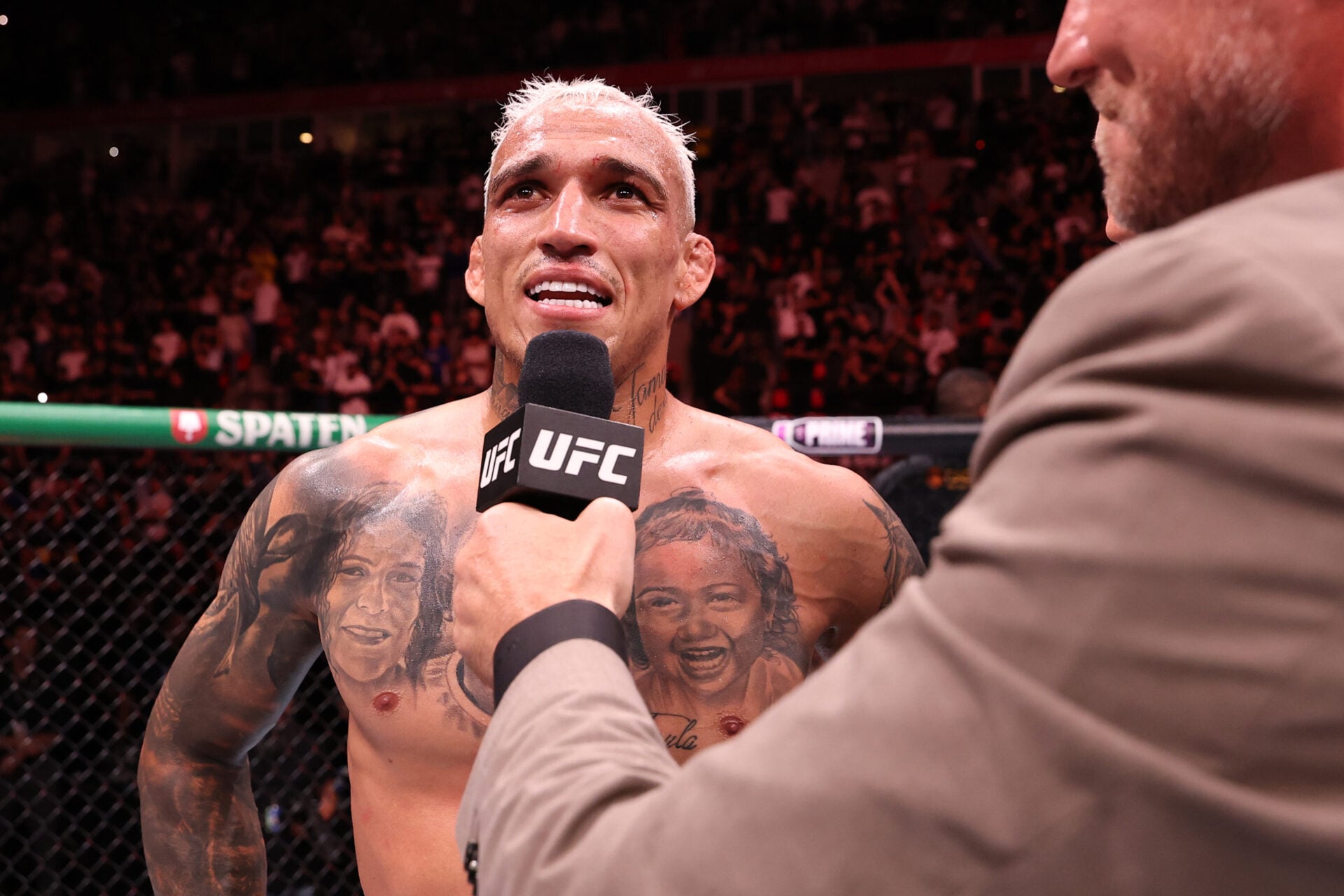 Charles Oliveira says there’s a ‘very good chance’ Islam Makhachev’s 16-fight win streak ends at UFC 330