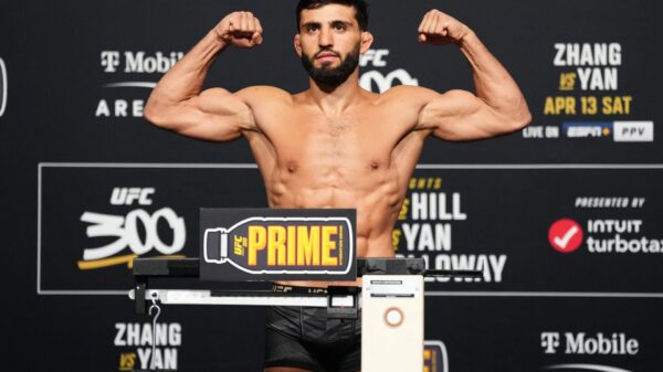 Arman Tsarukyan officially returns to face Mauricio Ruffy in co-main event to UFC 331 title fight