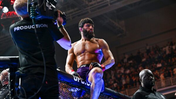 Arman Tsarukyan shares one-word reaction to UFC 331 return as Khamzat Chimaev weighs in