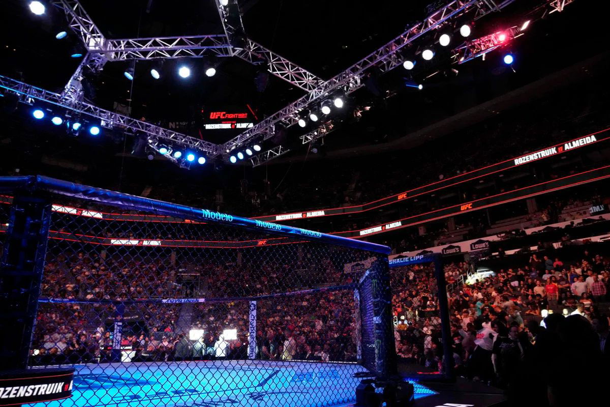 “Still Looks Like a Warehouse”: Fans Roast New Meta APEX Upgrades Ahead of UFC Vegas 120