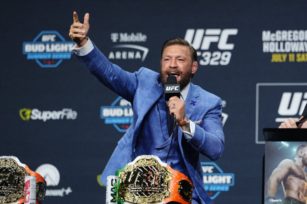 Conor McGregor motivated by two UFC legends amid second ACL surgery: “The Mac is back, baby”