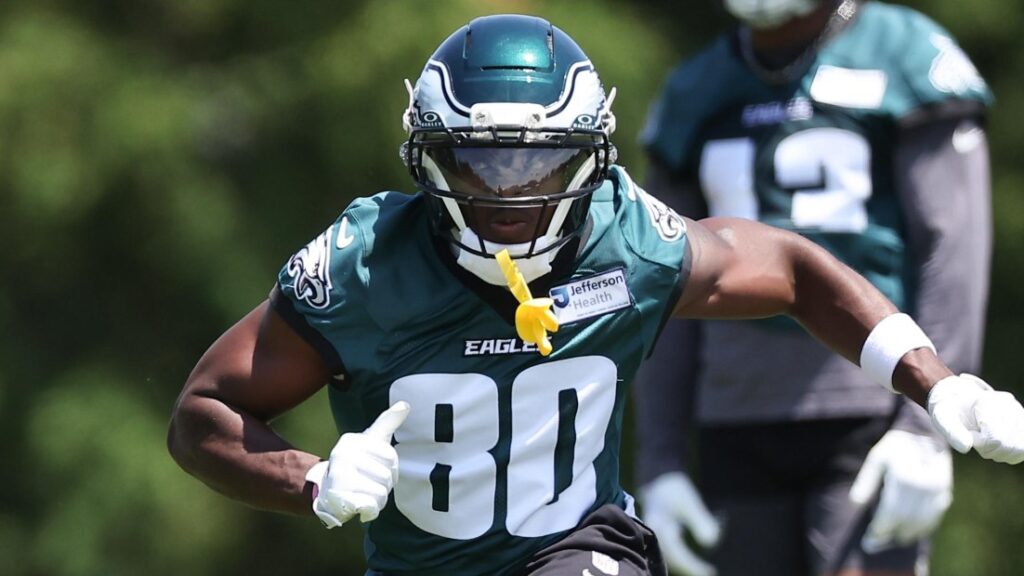 Eagles Training Camp Practice Notes: Darius Cooper is undeniable