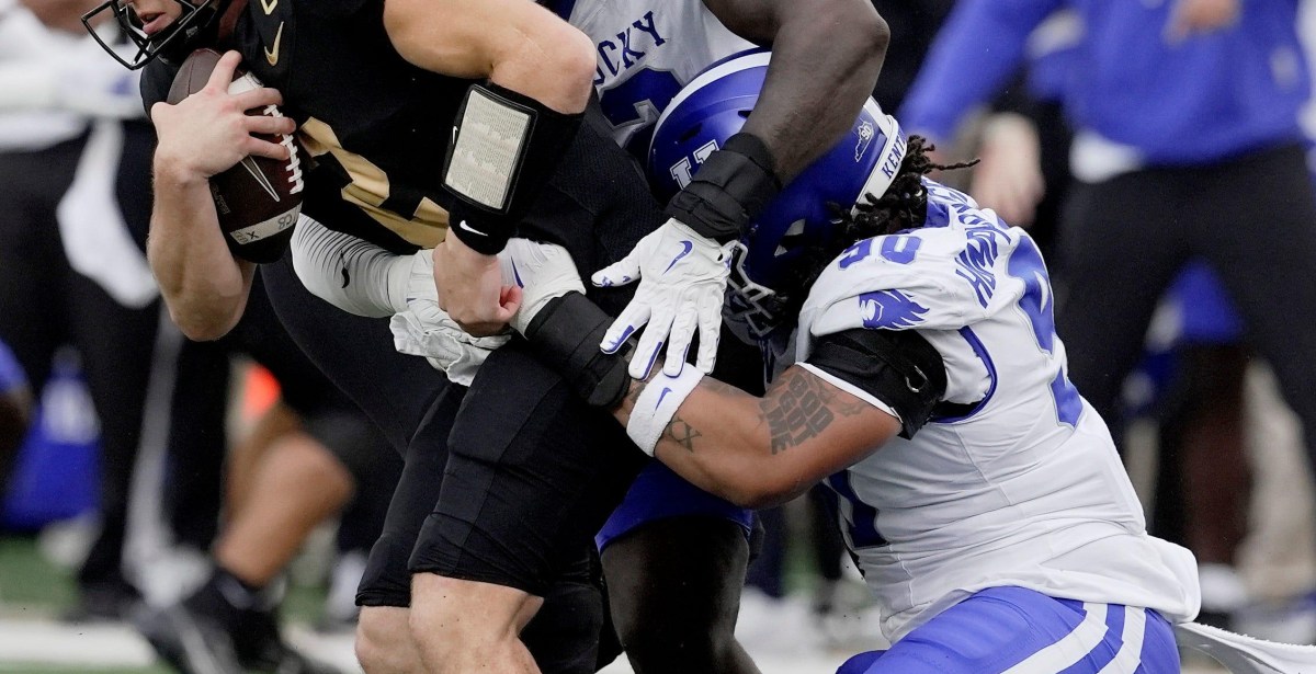 Saints sign DT Kahlil Saunders