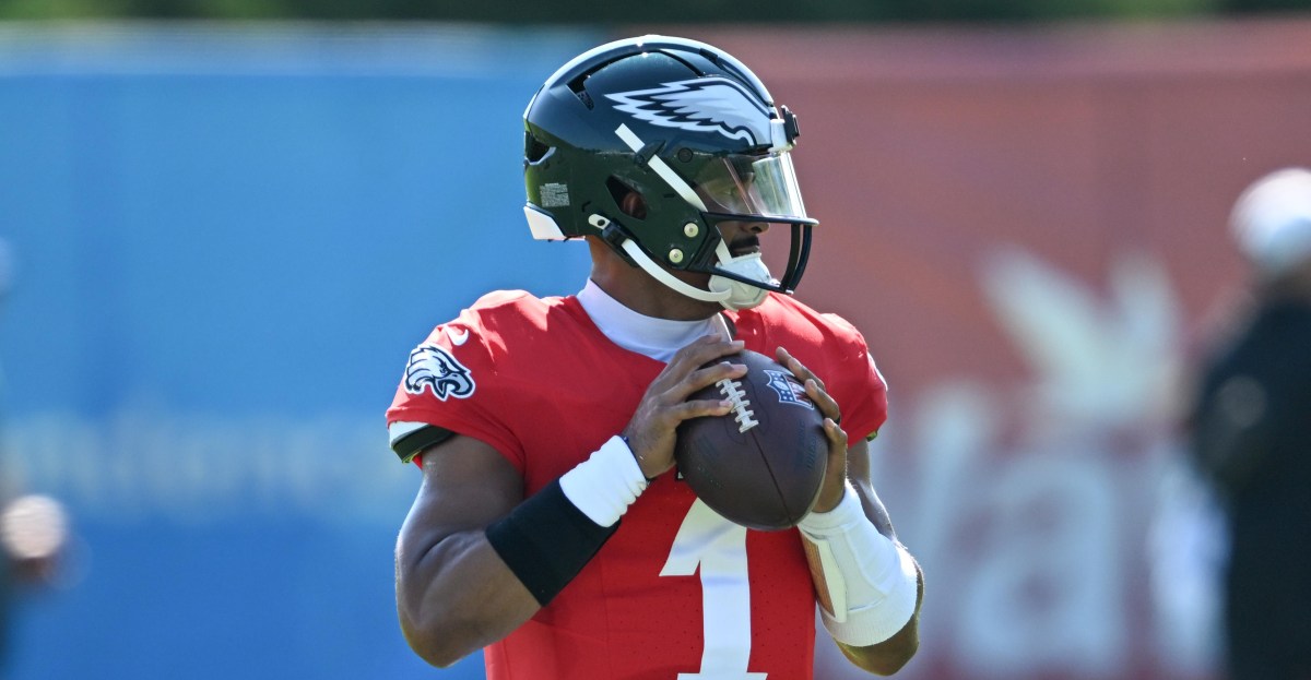 Eagles News: Jalen Hurts becomes first player in NFL history to throw an interception in practice