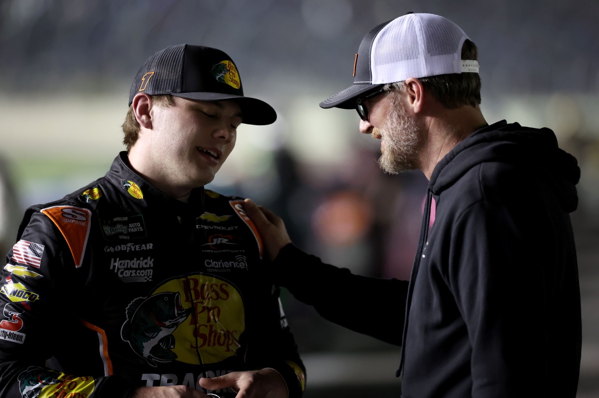 Dale Earnhardt Jr.’s ‘golden ticket’ message for JRM’s young NASCAR stars