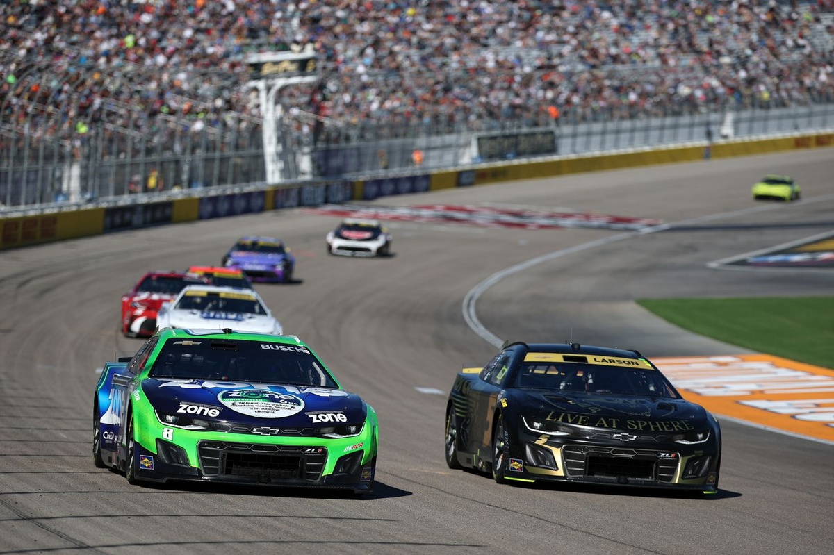 Kyle Larson shares his favorite Kyle Busch memory