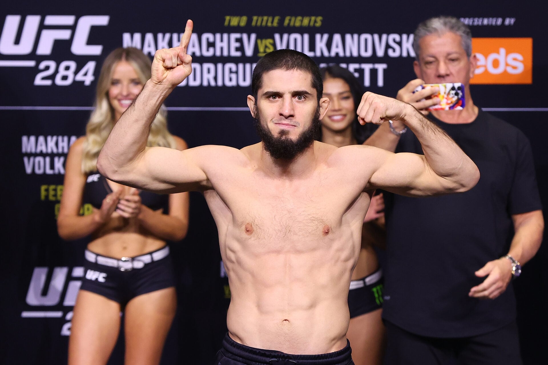 Arman Tsarukyan says only one man could beat Islam Makhachev at welterweight ‘but he’s gone’