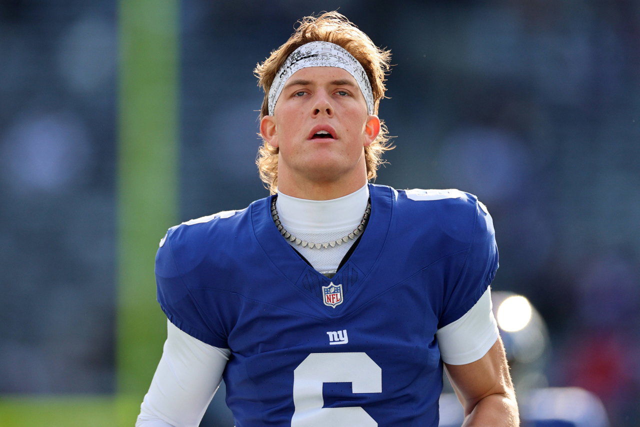 “Act Like a Coward”: Jaxson Dart Gets Blunt Advice From Hall of Famer After Questioning NFL’s Concussion Protocol