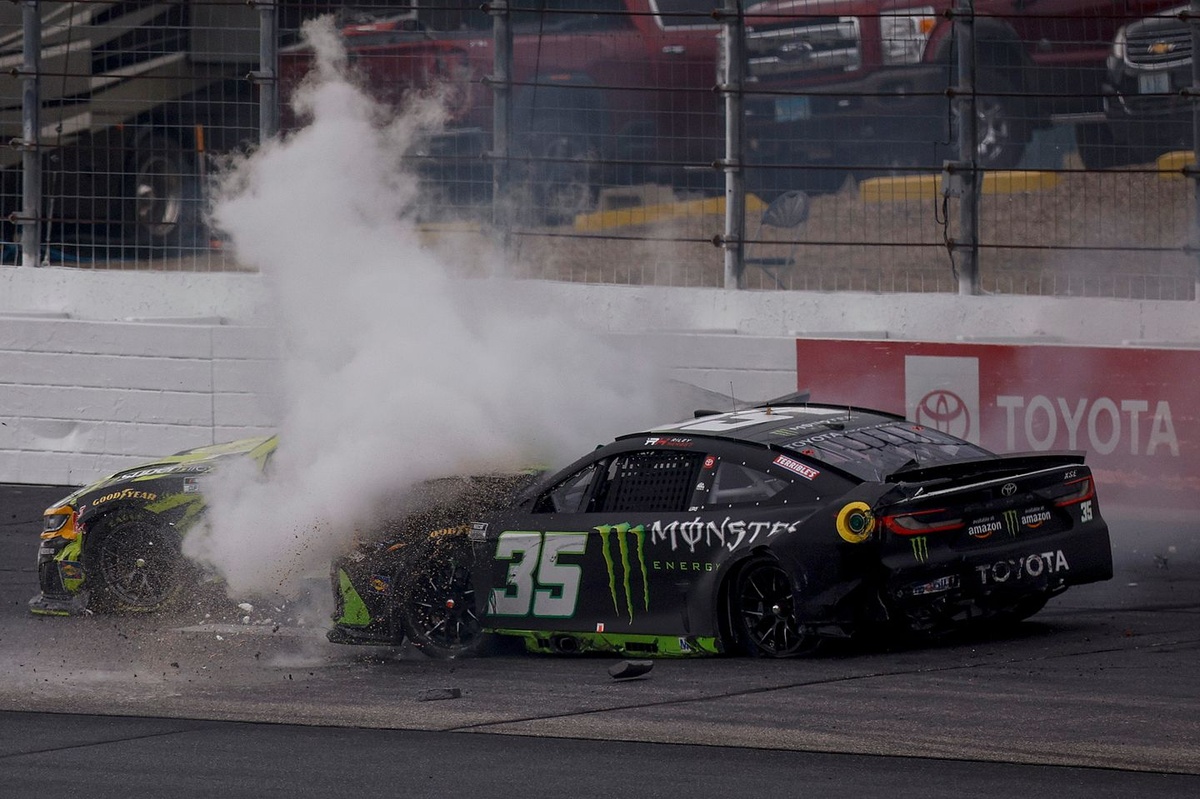 Connor Zilisch records ninth DNF of rookie NASCAR Cup season: “What am I doing?”
