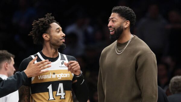 Rockets Could Emerge as In-Season Suitor for Anthony Davis