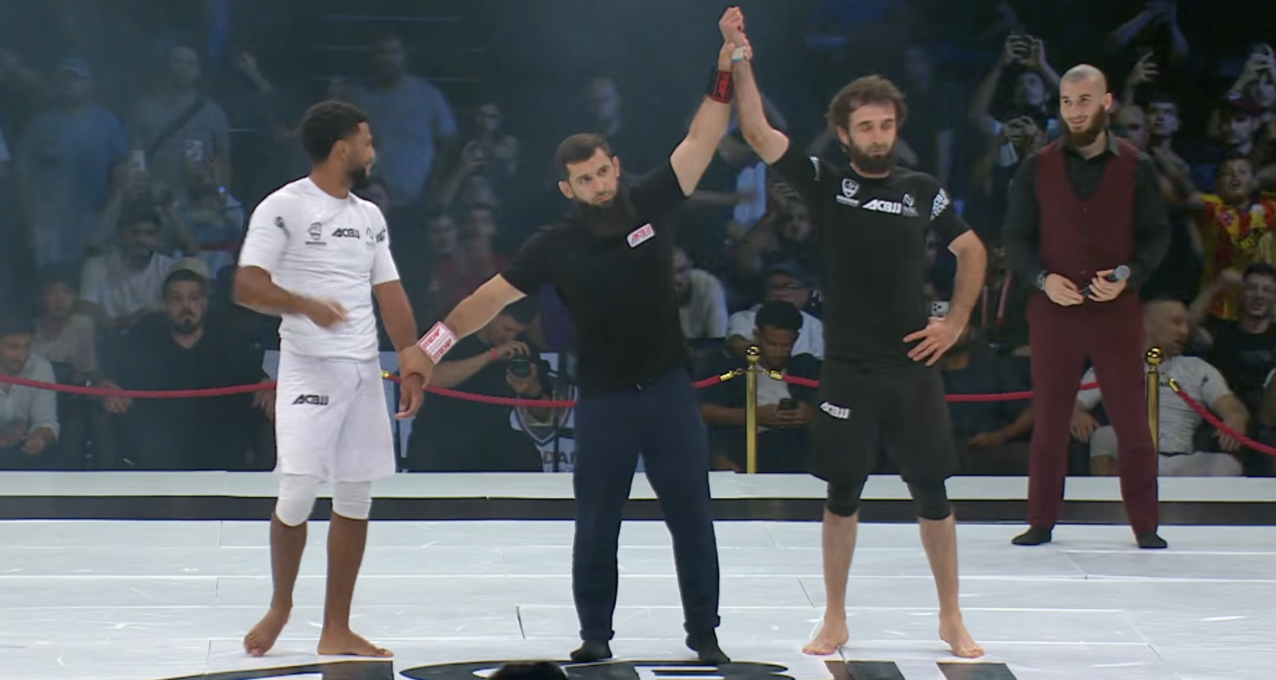 Zabit Magomedsharipov beats top 10 UFC featherweight in first bout since 2019