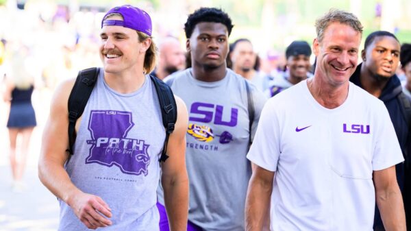 LSU excludes ex-NFL players Dae’Quan Wright and Zxavian Harris from roster amid ongoing legal battle with SEC