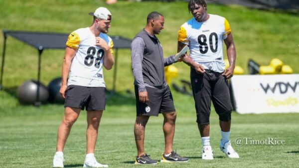 Beat Writer Believes Aaron Rodgers Will ‘Lean On’ Veteran Tight Ends Over Young Wide Receivers