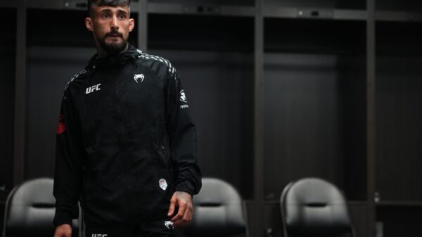 Fighter accused of quitting reveals terrifying injury led to his TKO loss at UFC 331