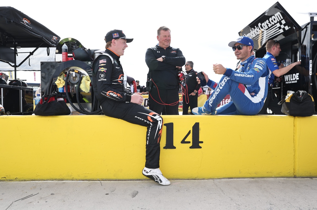 Connor Zilisch signs with Hendrick Motorsports for 2028 in multi-year deal